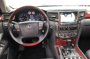 Внедорожник / Кроссовер Lexus LX 2008 в Днепре