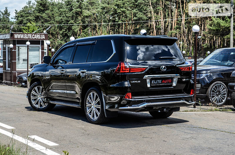 Позашляховик / Кросовер Lexus LX 2016 в Києві