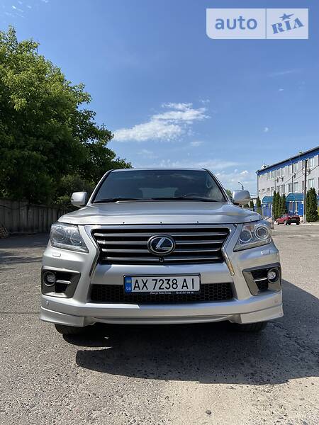 Внедорожник / Кроссовер Lexus LX 2013 в Харькове фото 3 Внедорожник / Кроссовер Lexus LX 2013 в Харькове