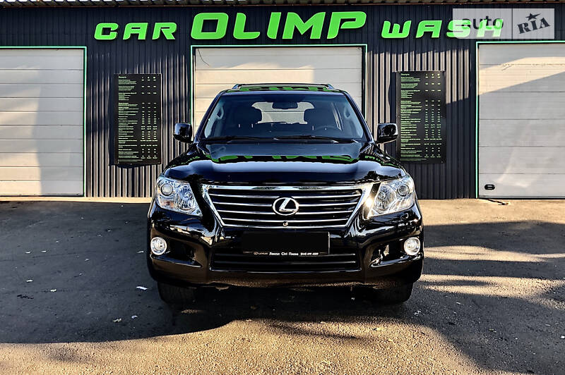 Позашляховик / Кросовер Lexus LX 2011 в Києві