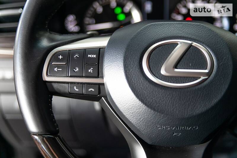 Позашляховик / Кросовер Lexus LX 2017 в Одесі