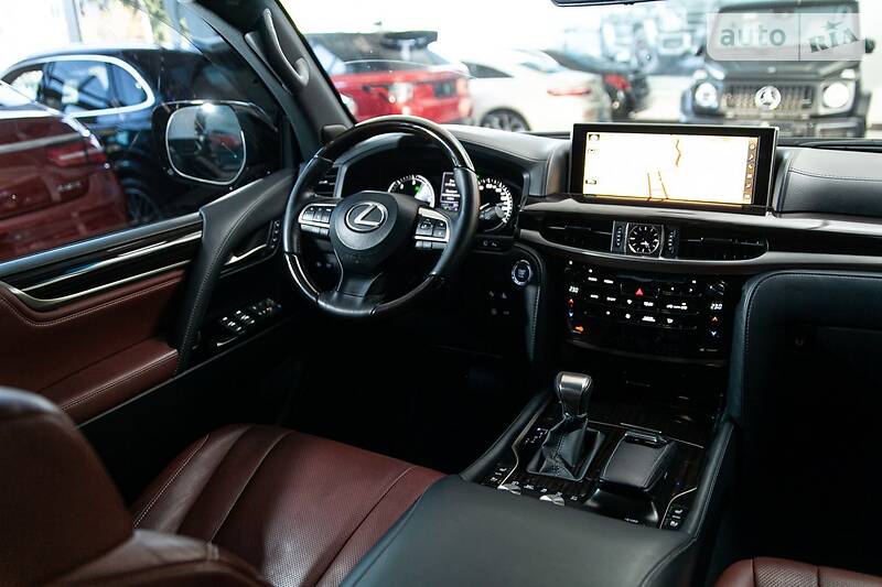 Позашляховик / Кросовер Lexus LX 2017 в Одесі
