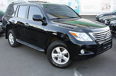 Позашляховик / Кросовер Lexus LX 2010 в Києві