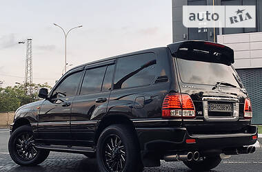 Внедорожник / Кроссовер Lexus LX 2003 в Одессе