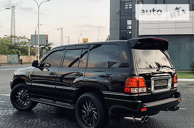 Внедорожник / Кроссовер Lexus LX 2003 в Одессе