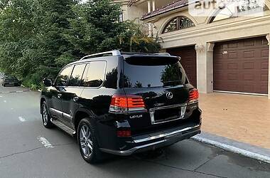 Внедорожник / Кроссовер Lexus LX 2014 в Киеве