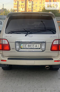 Внедорожник / Кроссовер Lexus LX 2004 в Черновцах