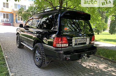 Внедорожник / Кроссовер Lexus LX 2003 в Каменец-Подольском