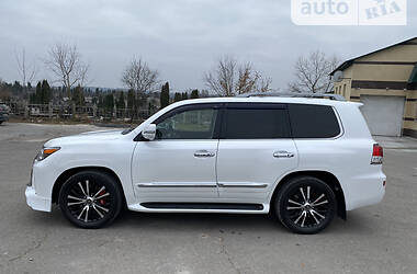 Внедорожник / Кроссовер Lexus LX 2013 в Тернополе