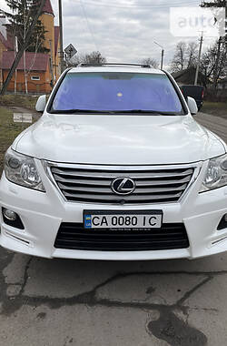 Позашляховик / Кросовер Lexus LX 2010 в 