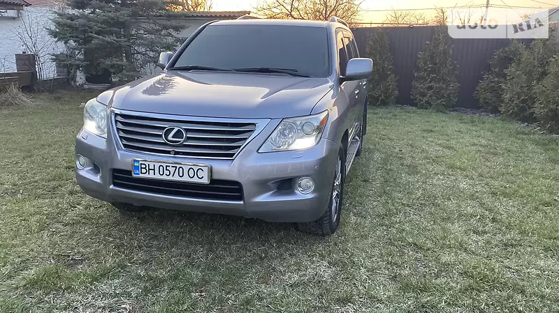 Lexus LX 2008