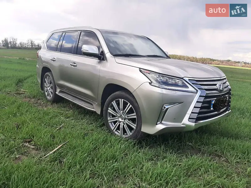 Lexus LX 2017