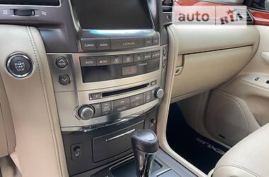 Внедорожник / Кроссовер Lexus LX 2008 в Киеве