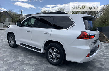 Внедорожник / Кроссовер Lexus LX 2018 в 