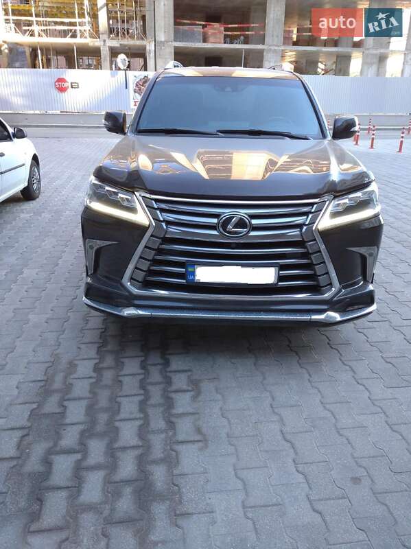 Позашляховик / Кросовер Lexus LX 2017 в Києві