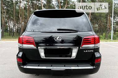 Внедорожник / Кроссовер Lexus LX 2014 в Киеве