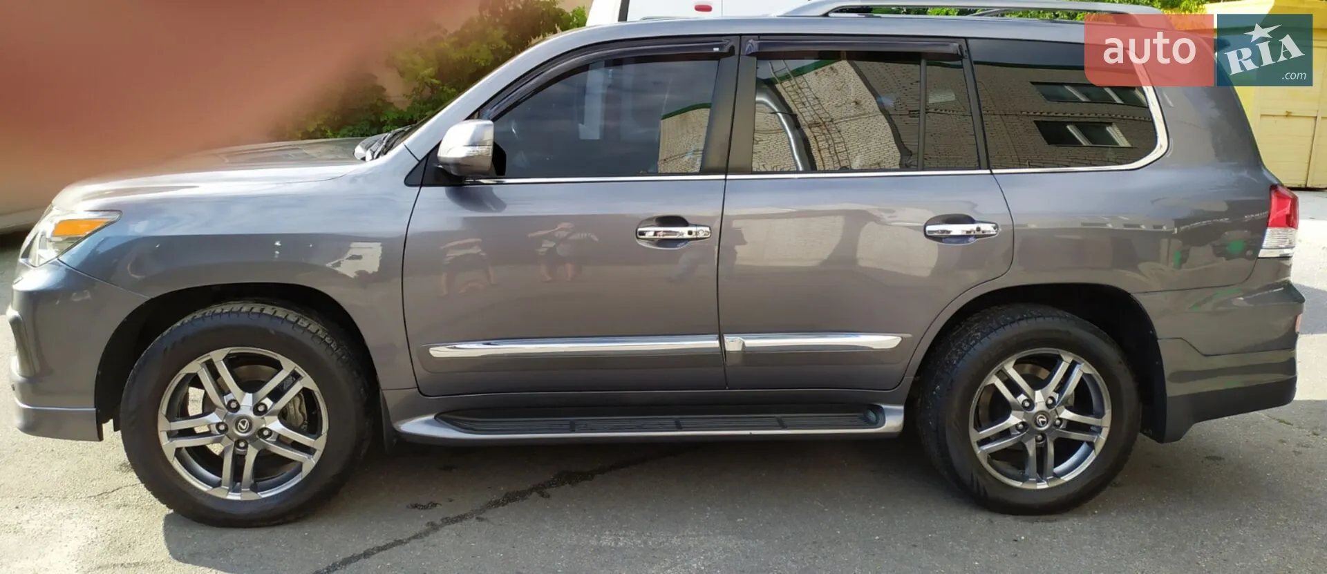 2012 Lexus LX - мініатюра 3