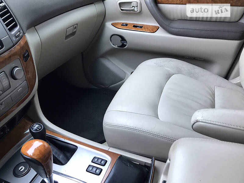 Позашляховик / Кросовер Lexus LX 2006 в Чернігові