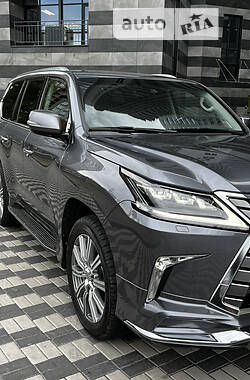 Позашляховик / Кросовер Lexus LX 2016 в Києві