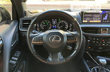 Позашляховик / Кросовер Lexus LX 2020 в 