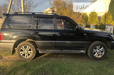 Внедорожник / Кроссовер Lexus LX 2005 в 