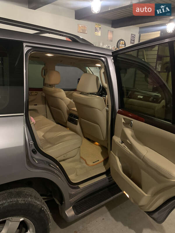 Внедорожник / Кроссовер Lexus LX 2008 в Ивано-Франковске