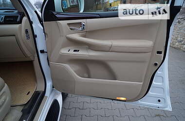 Внедорожник / Кроссовер Lexus LX 2011 в 