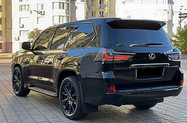 Позашляховик / Кросовер Lexus LX 2020 в 