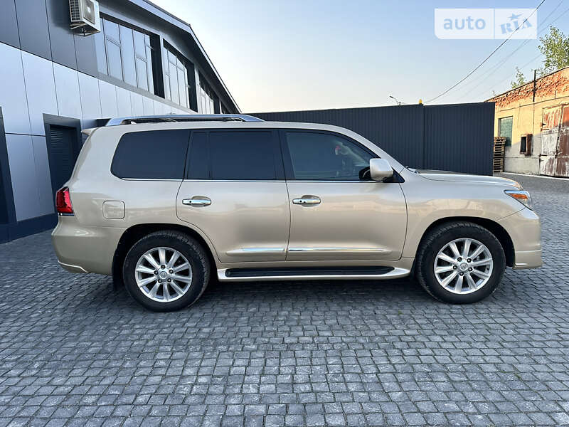 Внедорожник / Кроссовер Lexus LX 2008 в Виноградове