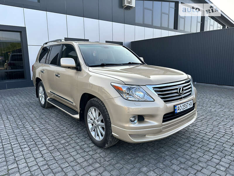 Внедорожник / Кроссовер Lexus LX 2008 в Виноградове