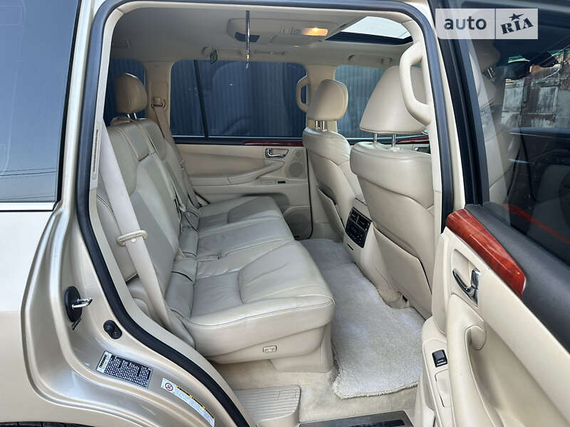 Внедорожник / Кроссовер Lexus LX 2008 в Виноградове