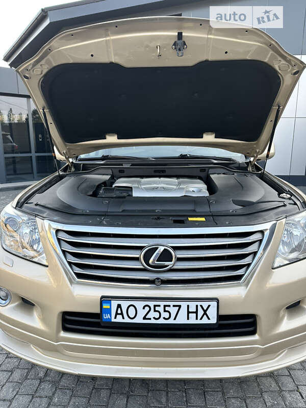 Внедорожник / Кроссовер Lexus LX 2008 в Виноградове