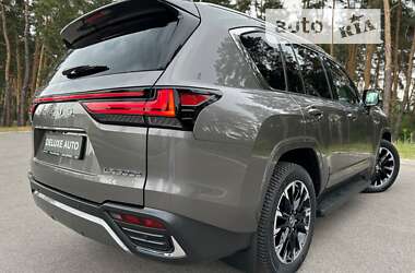 Внедорожник / Кроссовер Lexus LX 2023 в 