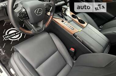 Внедорожник / Кроссовер Lexus LX 2023 в 
