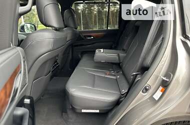 Внедорожник / Кроссовер Lexus LX 2023 в 