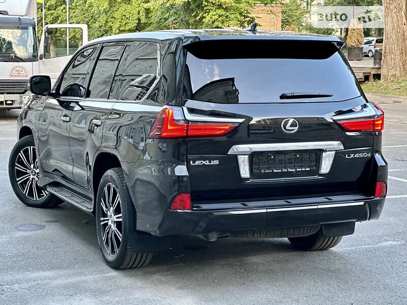 Позашляховик / Кросовер Lexus LX 2017 в Києві