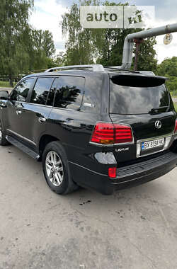 Внедорожник / Кроссовер Lexus LX 2011 в Киеве