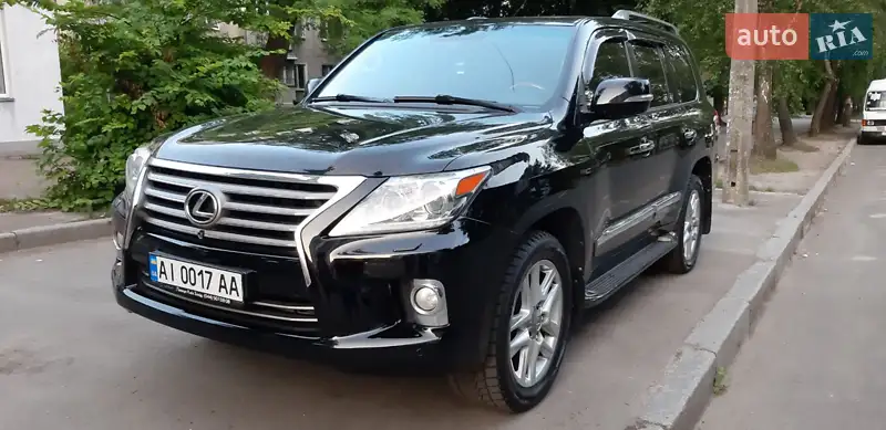 Lexus LX