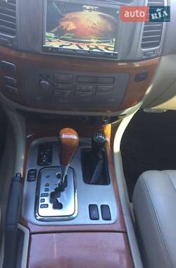 Внедорожник / Кроссовер Lexus LX 2003 в 