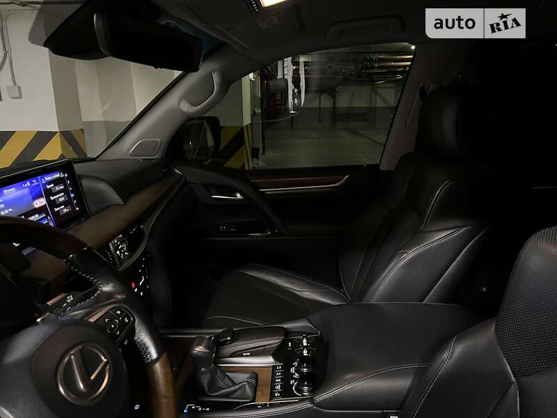 Позашляховик / Кросовер Lexus LX 2016 в Києві фото 18 Позашляховик / Кросовер Lexus LX 2016 в Києві
