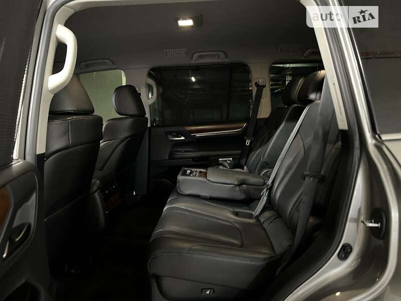 Позашляховик / Кросовер Lexus LX 2016 в Києві фото 34 Позашляховик / Кросовер Lexus LX 2016 в Києві