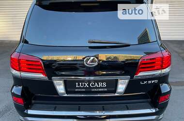 Внедорожник / Кроссовер Lexus LX 2013 в 