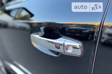 Внедорожник / Кроссовер Lexus LX 2013 в 