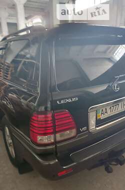 Внедорожник / Кроссовер Lexus LX 2005 в Великой Александровке
