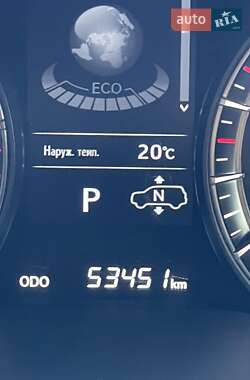 Внедорожник / Кроссовер Lexus LX 2017 в 