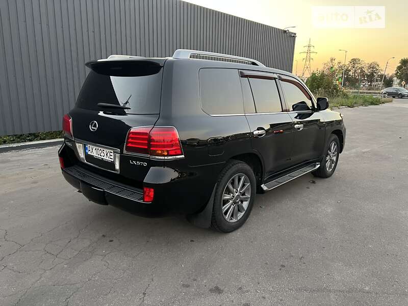 Позашляховик / Кросовер Lexus LX 2007 в Харкові