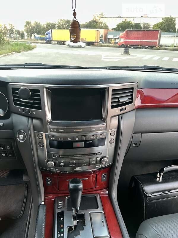 Позашляховик / Кросовер Lexus LX 2007 в Харкові