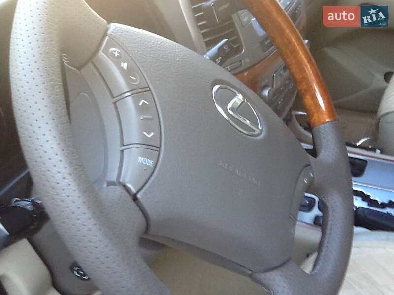 Позашляховик / Кросовер Lexus LX 2005 в Києві