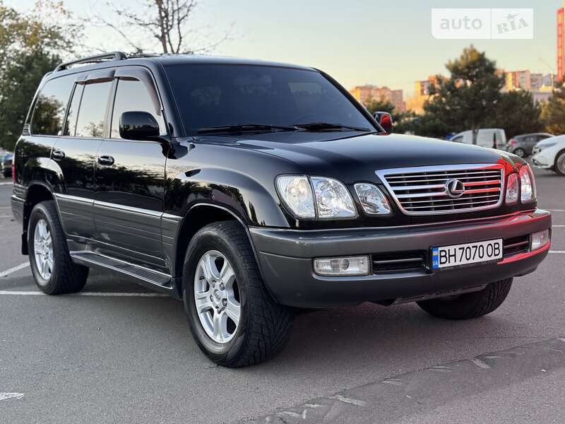 Внедорожник / Кроссовер Lexus LX 1999 в 