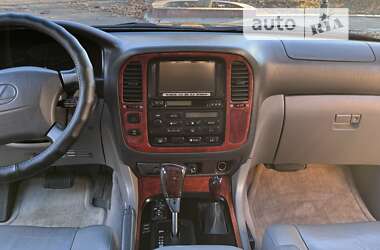 Внедорожник / Кроссовер Lexus LX 1999 в 